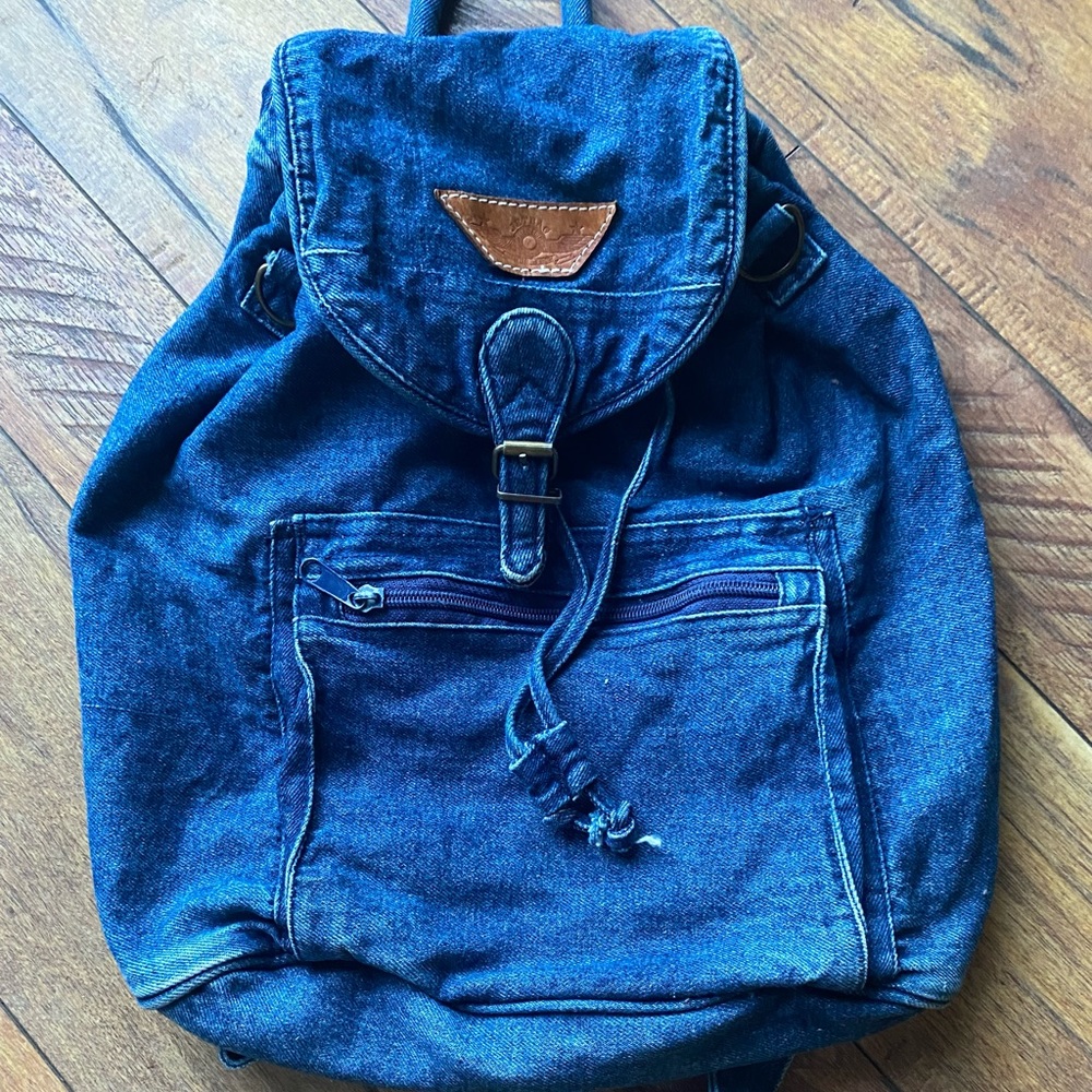 Vintage 90’s Denim Jetbag Backpack